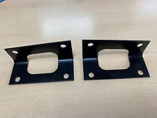 RANGE ROVER CLASSIC WING RETAINER BRACKETS - PAIR - 390384 & 390385