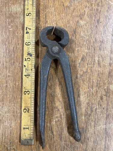 Vintage pincer pliers - vintage,