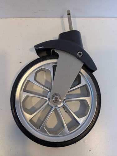 Chicco bravo front wheel - front,