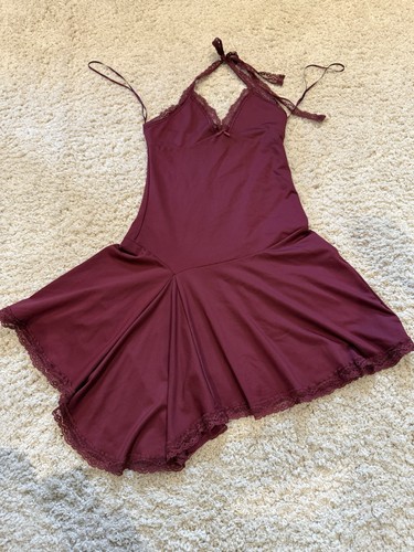 Bershka burgundy lace trim - bershka,