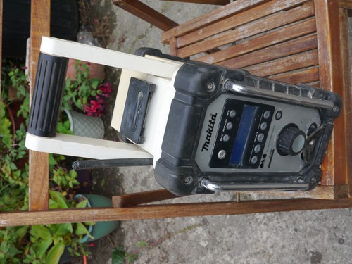 Working makita bmr104 whte - working,