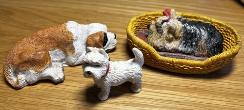 Dog ornaments plastic - dog,