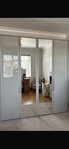 Door high gloss double - 4-door, high-gloss
