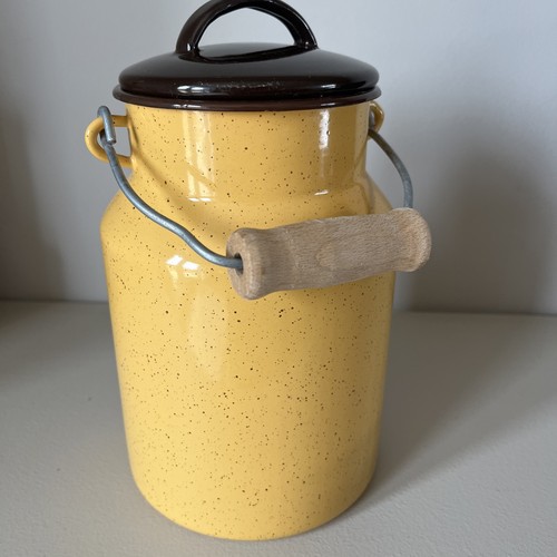 Vintage style mustard yellow - mustard,