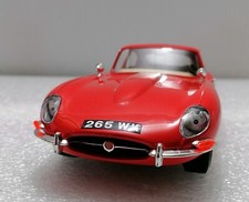 JAGUAR E type coupè 1961   - Vintage 1:18 Scale , bburago ,  Made in Italy 1990s