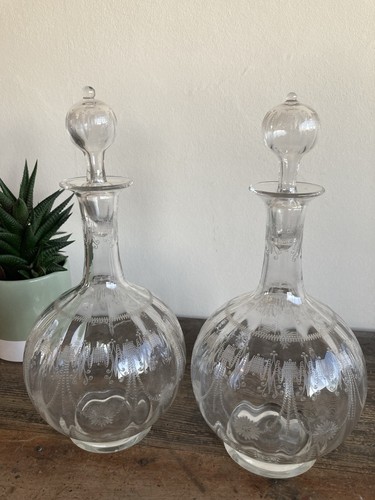Pair acid etched - a,