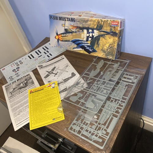 Academy hobby model - , 1:72