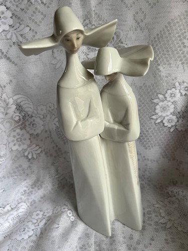 Lladro porcelain pair two nuns - porcelain,