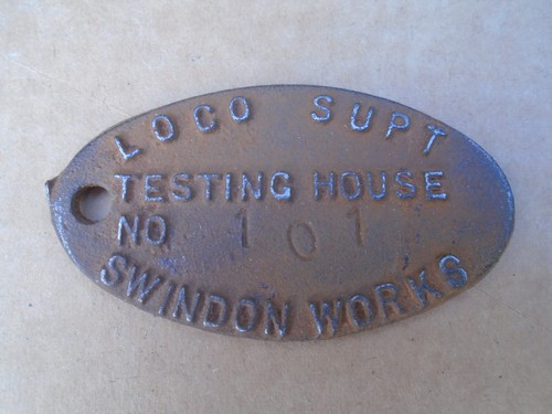Cast metal railway plate - cast,