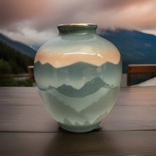 Japanese porcelain KUTANI Vase