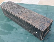 Vintage Metal Black "Motoring"