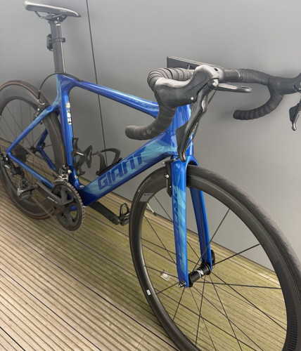 Giant carbon fibre propel - carbon,