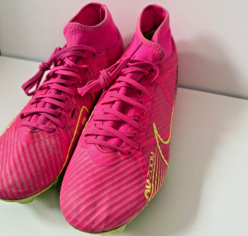 Nike football boots - 8,