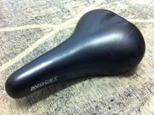 Avocet touring saddle with