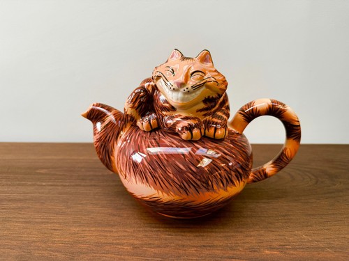 Vintage cheshire cat teapot - vintage,