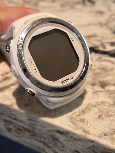 Suunto d4i novo dive computer - suunto,