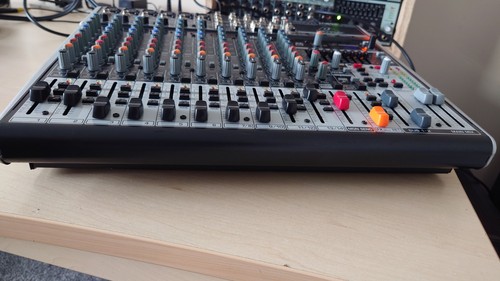 Behringer xenyx x1832usb - xenyx,