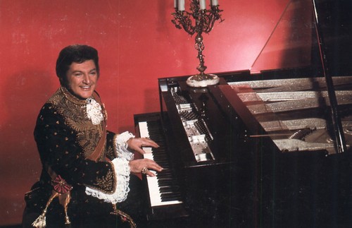 Liberace glass top - top, baldwin