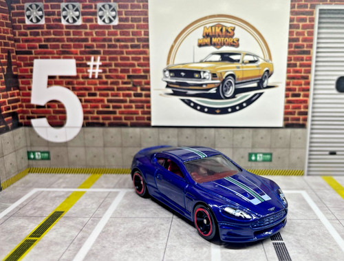 2018 hot wheels aston - wheels,