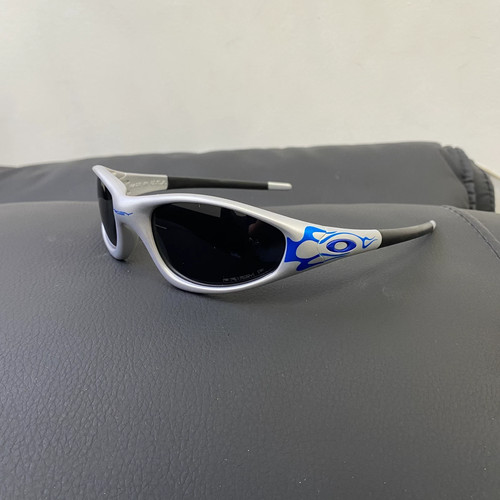 Vintage y2k oakley straight - vintage,