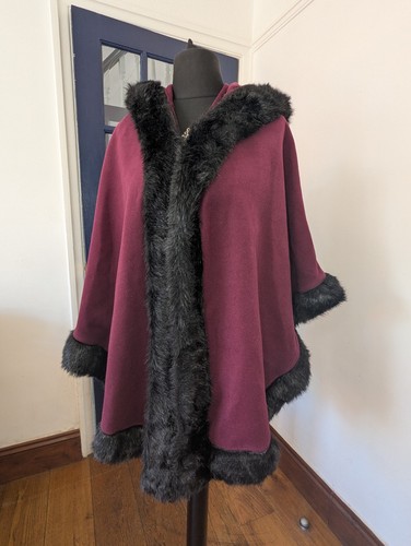 Made italy burgundy hooded - in,