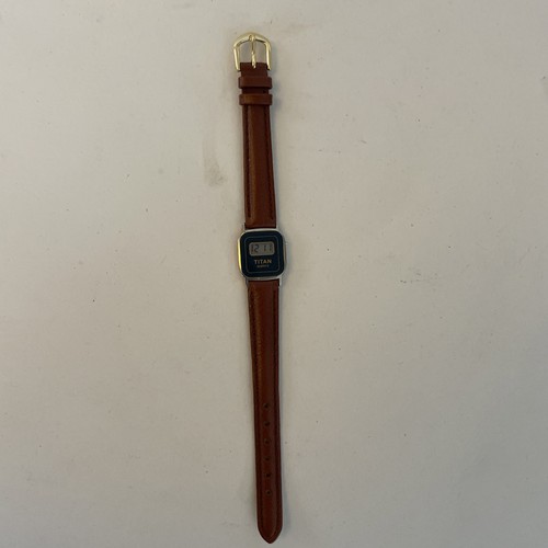 Ladies vintage titan digital - ladies,