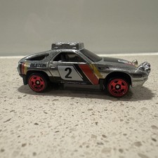 Hot Wheels Porsche 928S Safari