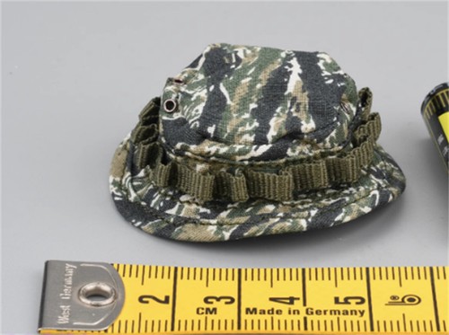 Scale soldier 26051a - soldier,