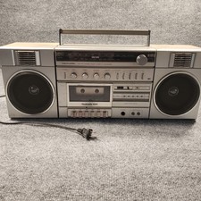 Vintage Realistic Modulette