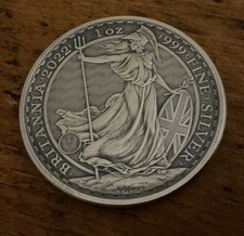  1oz silver .999 BRITANNIA 2022 Queen Elizabeth II coin - Coloured / Antiqued