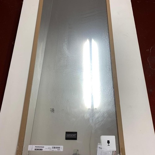 Ikea off white distortion - x,