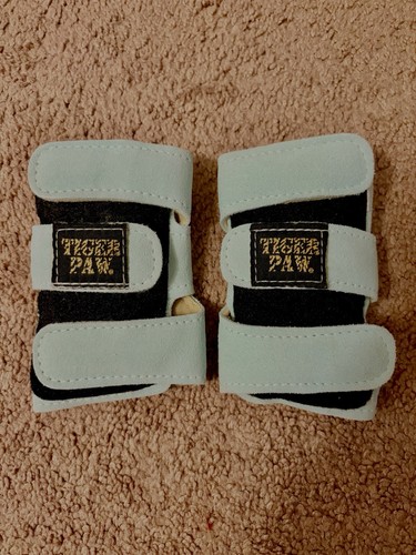 Tiger paw adjustable leather - tiger,