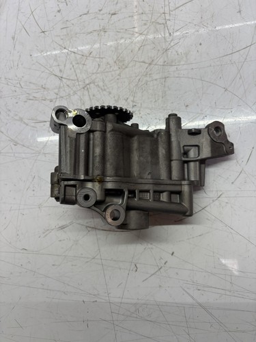 Oil pump 7573747 n55b30a - pump,