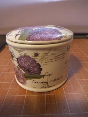 Purple flowered trinket - purple, pot