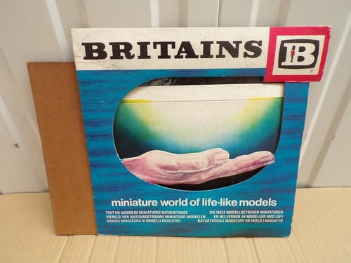 Britains miniature world - britains,