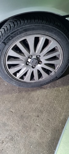 Volvo alloy wheels with - 17",