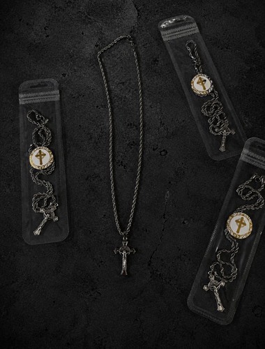 Classic silver cross pendant - silver,