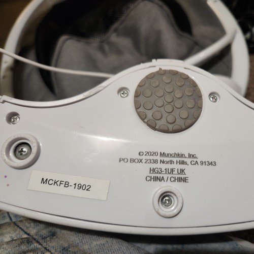 Munchkin electric baby swing - electric,