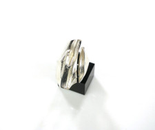 Designer Ladies Ring - Vintage
