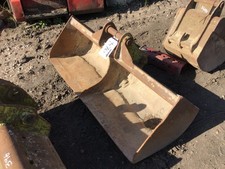 60" Grading  Bucket For 6-8
