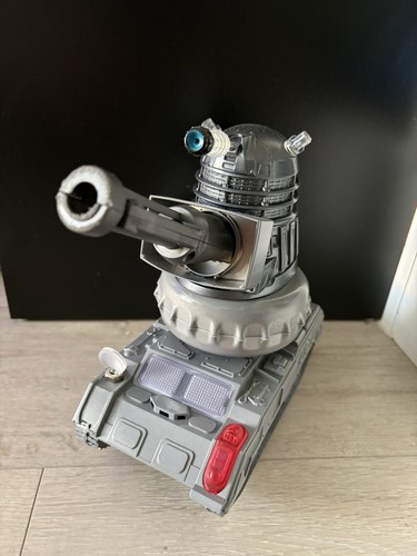 Doctor who dalek figure - doctor,