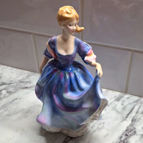 Royal doulton elizabeth - royal,