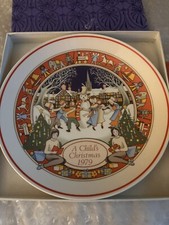Wedgwood - A Child's Christmas Plate- 1979 Edition  1st In The Series Boxed