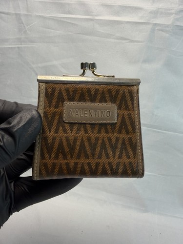 Mario valentino vintage coin - mario,