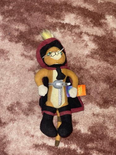 Used with label plush puss - with,