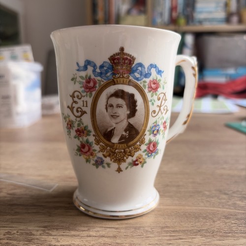 Royal albert 1953 queen - albert,