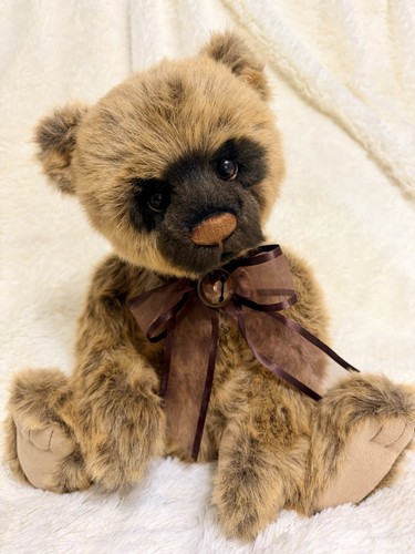 Charlie bears louie - charlie,