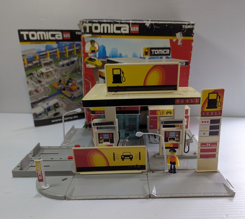 Tomica hypercity petrol - tomica,