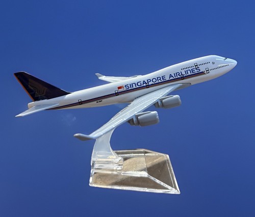 Singapore airlines b747 400 - singapore,