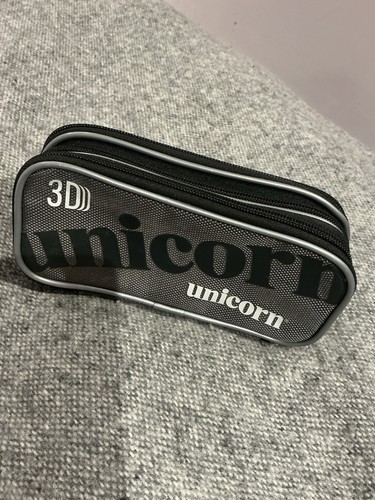 Unicorn darts wallet - 3d,